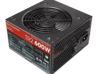 Fuente de Poder Thermaltake TR2 600W