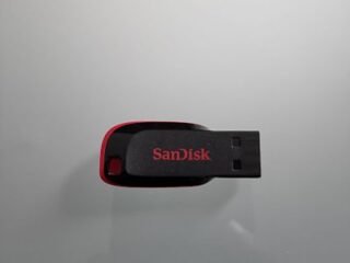 Memoria USB SanDisk 8GB 2.0 Cruzer Blade